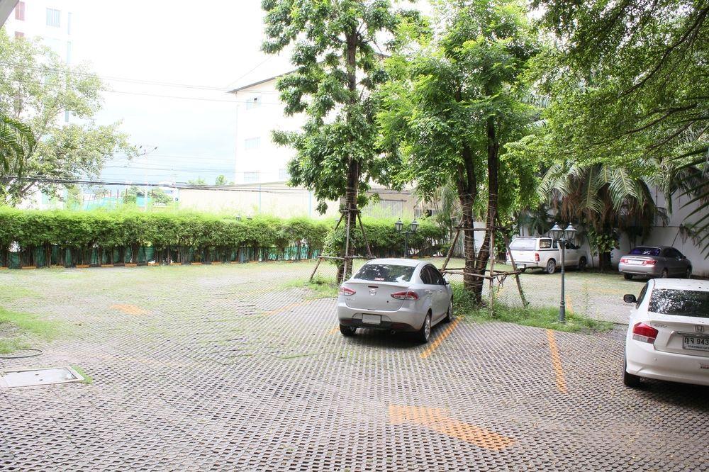 Romance Hotel Bangna Bangkok Exterior foto